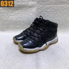 240 NIKE エア ジョーダン 11 レトロ 72-10 スニーカー