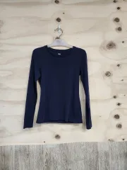 1046) ユニクロ 長袖 Tシャツ