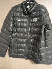 ナイキ マンチェスター ユナイテッド 軽量ダウン