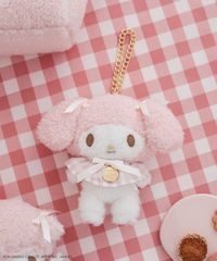Maison de FLEUR シナモロール ビジューリボンチャーム - メルカリ