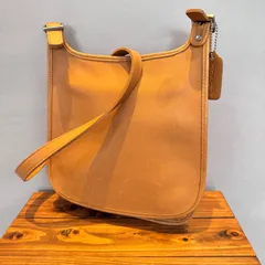 90's OLD COACH オールドコーチ フラップショルダーバッグ ライトベージュ No. H9P-9135