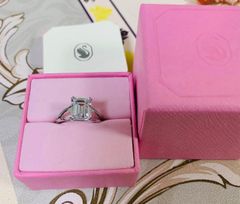 Swarovski Dulcis リング ギフトBOX付 ユニセックス - メルカリ