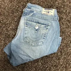 27 トゥルーレリジョン ストレート ウォッシュ デニム パンツ