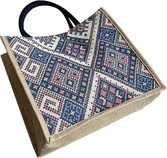 エスニック 柄 トートバッグ レディース ジュートバッグ レトロ 大容量 幾何学 模様 ナチュラル 麻素材 A4 対応 軽量 おしゃれ サブバッグ 4カラー ばっぐ カバン 鞄 エコバッグ ハンドバッグ 旅行 韓国 通勤 通学 黒 赤 黄 青 色  [ブルー]