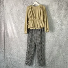 イルミナモールコーデセット（大人女子コーデセット)トップスが大人っぽいことで、ギンガムチェックのパンツが子供っぽく見えない！  ☆