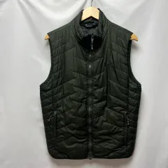 正規品/L アンダーアーマー 軽量 カーキ ダウン ベスト
