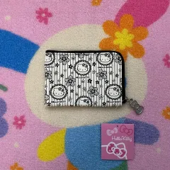 新品 16年製 アイボリー hello kitty(ハローキティ) 財布 カードウォレット