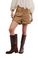 フリーピープル レディース ボトムス ハーフパンツ・ショーツ ショートパンツ Free People Sakura Cuffed Chino Shorts Tannin