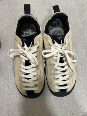 KEEN スニーカー