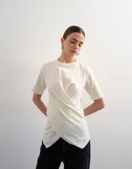 RIM.ARK Asymmetry tuck cut tops ホワイト 美品 - メルカリ