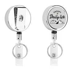 【新品】 スヌーピー 吊り下げ名札用リール 名札ホルダー IDカードホルダー 定期入れ 伸縮キーホルダー リールストラップ リールキーホルダー クリップ付き 社員証 キャラクター ステンレス製 円形 落下防止 最長68cm 1