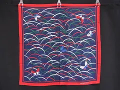 ■極美品■ HANAE MORI ハナエモリ シルク100% バタフライ 蝶 スカーフ ストール ショール レディース レッド系×ネイビー系 DM2573のサムネイル