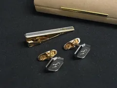 2026年最新】CELINE カフスボタンの人気アイテム - メルカリ