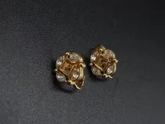 GIVENCHY ジバンシィ ヴィンテージ ラインストーン クリップ式 イヤリング アクセサリー ゴールド系 DM0538