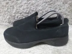 240 SKECHERS スケッチャーズ ゴーウォーク スウェード ブラック スニーカー 中古 靴