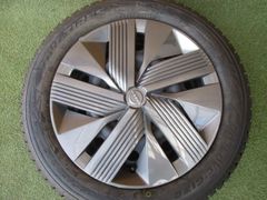 テスラ Model 3 ハイランド純正18インチ ホイール タイヤ4本セット