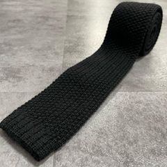 【ニット】ニットネクタイ スクエアタイ メンズ ブラック 黒色 無地 ソリッド ナロータイ ビジネス スーツスタイル デザインネクタイ