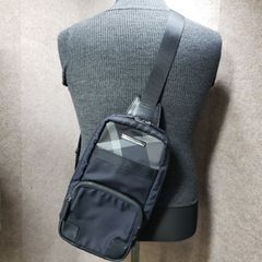 BLACK LABEL  ワンショルダー　ボディバッグ チェック柄 ブラック系 u7299e