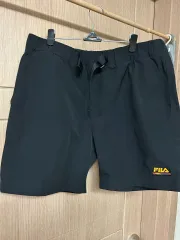 FILA フィラ ブラック ハーフパンツ