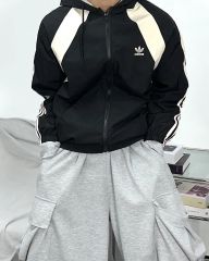 アディダス ブラック ホワイト ファイヤーバード フード ウィンドブレーカー