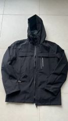 薄い メンズ ウィンドブレーカー