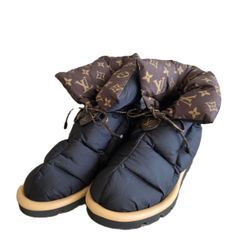 LOUIS VUITTON ルイ・ヴィトン 21SS ピローライン 防寒 ショート ブーツ モノグラム ブーツ レディース ナイロン ブラウン 中古