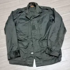 フランス軍 f2 ミリタリー マウンテンパーカー ジャケット カーキ色 (95-100)