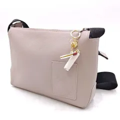 IL BISONTE イルビゾンテ スクエアシルエット ショルダーバッグ レディース チャーム付き