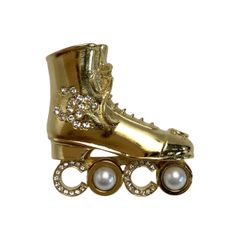 CHANEL ローラースケートモチーフ イヤリング - メルカリ