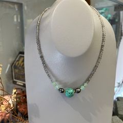 美品】CŒUR DE LION ネックレス グリーン系 - メルカリ