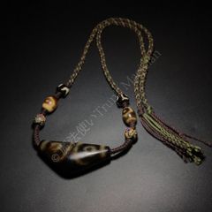 上肯老礦天珠‼️西蔵老礦手工彫刻佛眼梵字（釈迦如来）天珠ネックレス
