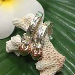 ハワイアンジュエリー シルバー ハートチャーム付きピアス スクロール