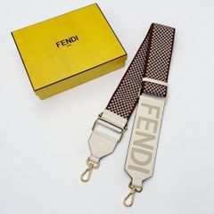 極美品 FENDI フェンディ ストラップユー ズッカ FF柄 ストラップ
