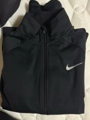 ナイキ ランニング ジップアップ