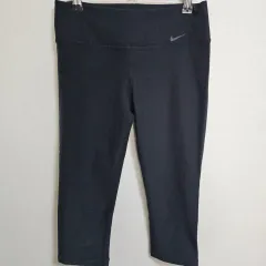 ナイキ ブラック レディース 7分 レギンス
