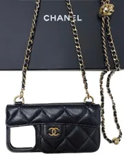 シャネル 大人気！22AキャビアスキンiPhone14Pro対応ケース CHANEL