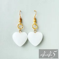 【445】ハンドメイド ピアス イヤリング ハート 大ぶり ホワイト ガラス風 天然石風