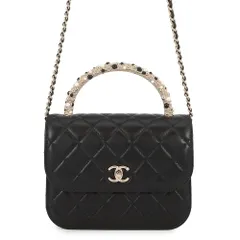 シャネル チェーンショルダーバッグ マトラッセ ココマーク フェイクパール ラムスキン AS5130 25/26年 クルーズ 黒