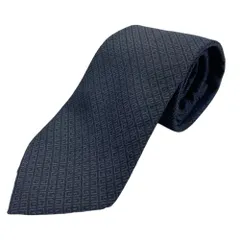 ジバンシィ ネクタイ レギュラータイ シルク タイ ロゴ 総柄 ブラック グレー GIVENCHY エレガント 上品 高級感 洗練 スタイリッシュ ビジネス フォーマル