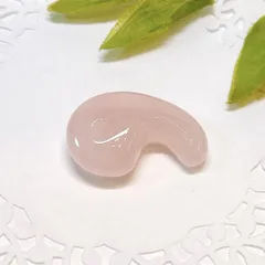 【E18706】ローズクォーツ　勾玉　Rose quartz 天然石　アクセサリー　パワーストーン＊クリスタルワールド