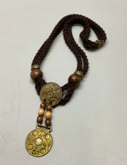 SN1429 エスニック風 ヴィンテージ風 ロープ紐 木製ビーズ ロングネックレス アンティーク アクセサリー 首飾り ネックレス