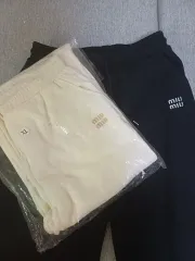 ミュウミュウ トレーナー ズボン