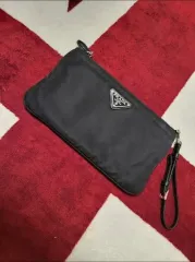 PRADA ポーチ