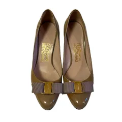  Salvatore Ferragamo フェラガモ ヴァラ リボン パンプス パテント オリーブ 6 1/2 D レディース【B100】