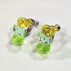 ミモザ☆クリスタル☆ニッケルフリーイヤリング☆ピアス変更無料☆送料無料☆