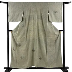 付下げ 身丈157cm 裄丈63.5cm S 袷 草花 紗綾形 絞り 刺繍 灰緑 正絹 秀品 【中古】