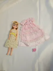 タカラ リカちゃん人形