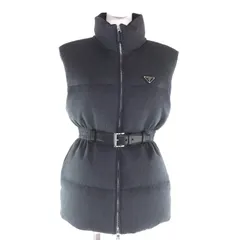 未使用品◇PRADA プラダ 24AW 29S131 バージンウール100％ トライアングルロゴプレート レザーベルト付き ダウンベスト グレー 36 ハンガー・ガーメント付き イタリア製 正規品 レディース
