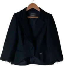 美品 FOXEY フォクシー 1B ツイードフリンジジャケット 33132 サイズ40 ブラック レディース 古着 中古 USEDのサムネイル