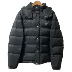 美品 23AW PRADA プラダ トライアングルプレート フーデッド ダウンジャケット SGH070 R232 106O サイズ56 ブラック メンズ 古着 中古 USEDのサムネイル